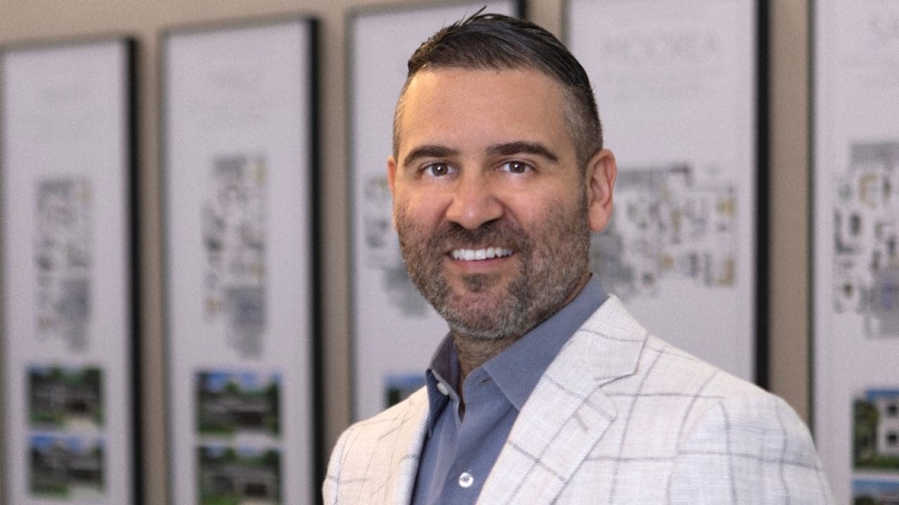 Misha Ezratti net worth